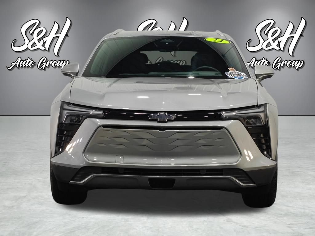 Used 2024 Chevrolet Blazer EV LT AWD/4WD image 11