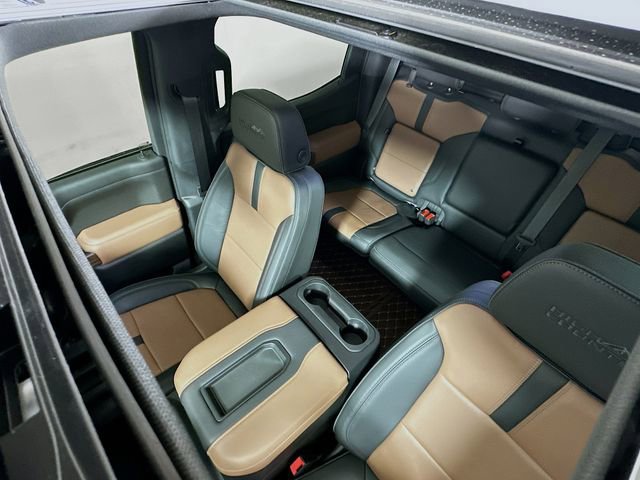 Used 2022 Chevrolet Silverado 1500 High Country w/ Technology Package image 15