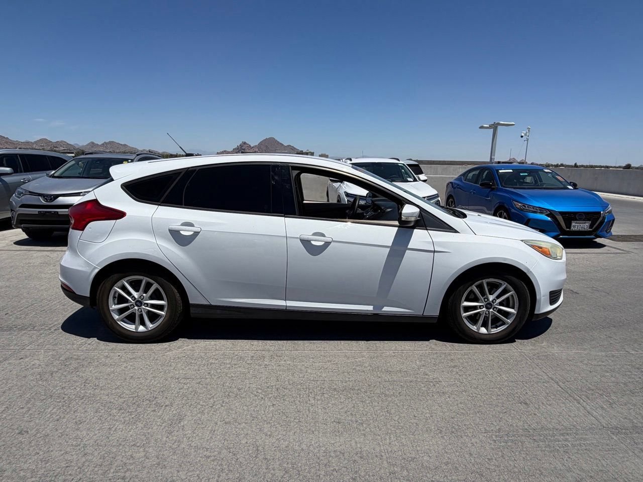Used 2015 Ford Focus SE FWD image 3