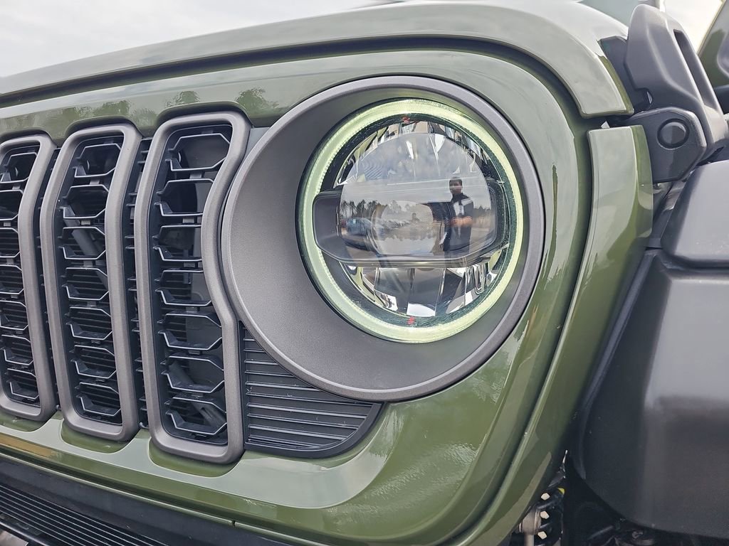 Used 2024 Jeep Wrangler Unlimited Rubicon 4xe w/ Technology Group image 34