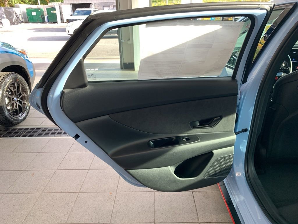 New 2025 Hyundai Elantra N image 9