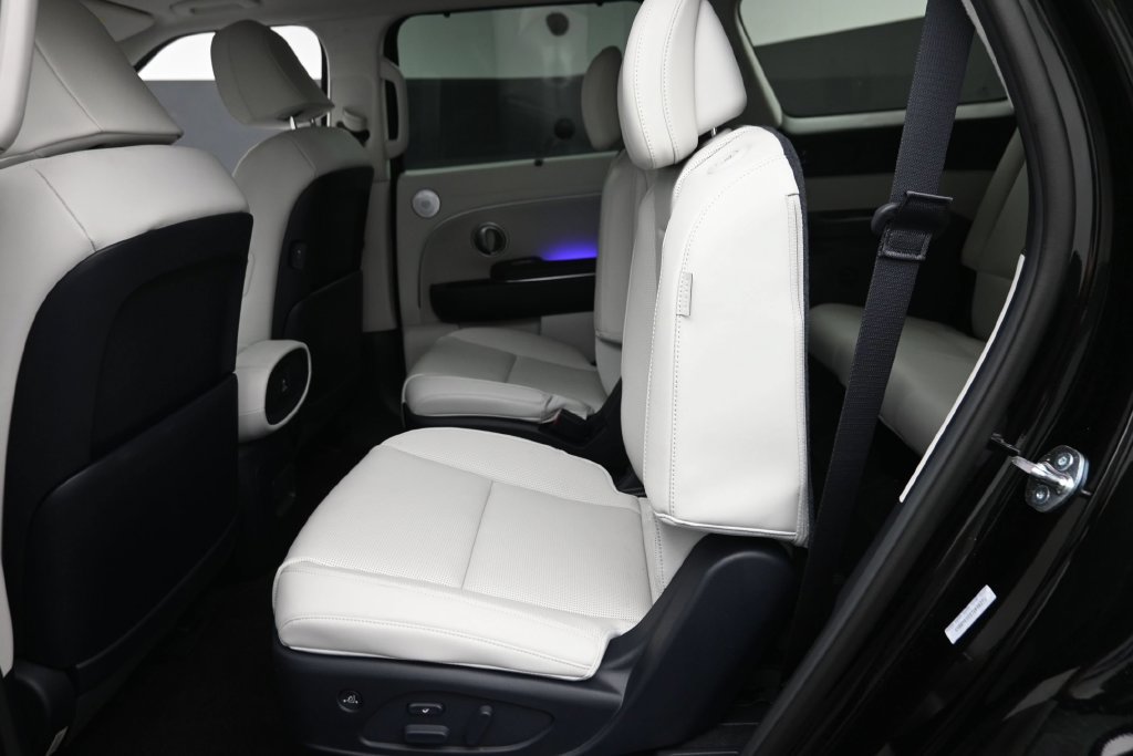 Used 2026 Hyundai Palisade Calligraphy AWD/4WD image 14