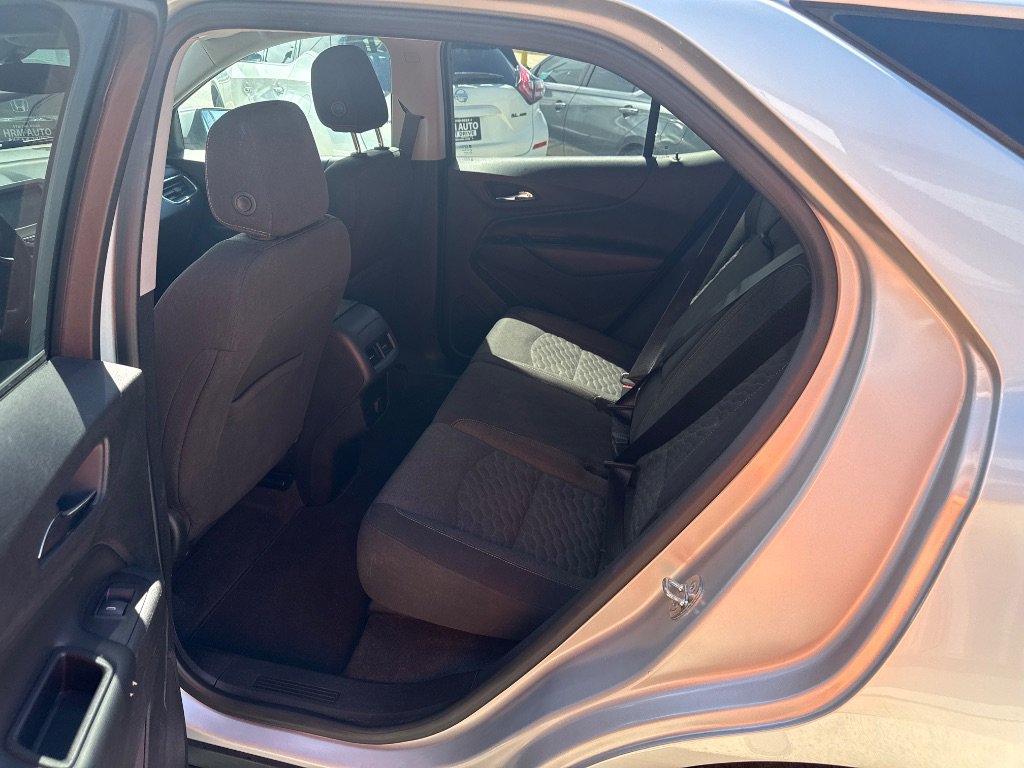 Used 2018 Chevrolet Equinox LT AWD/4WD image 12