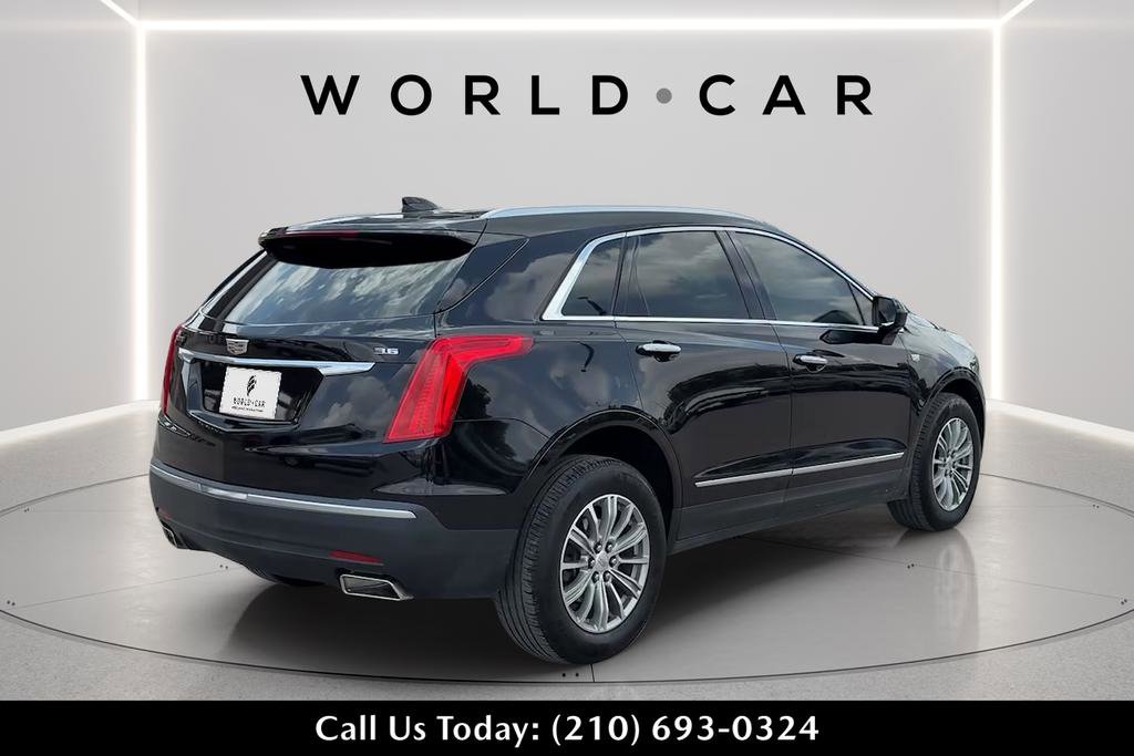 Used 2017 Cadillac XT5 Luxury w/ Driver Awareness Package FWD image 7