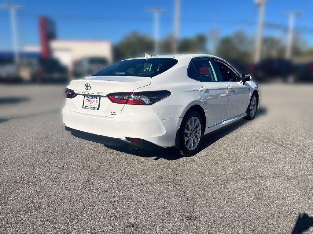 Used 2024 Toyota Camry LE AWD/4WD image 8