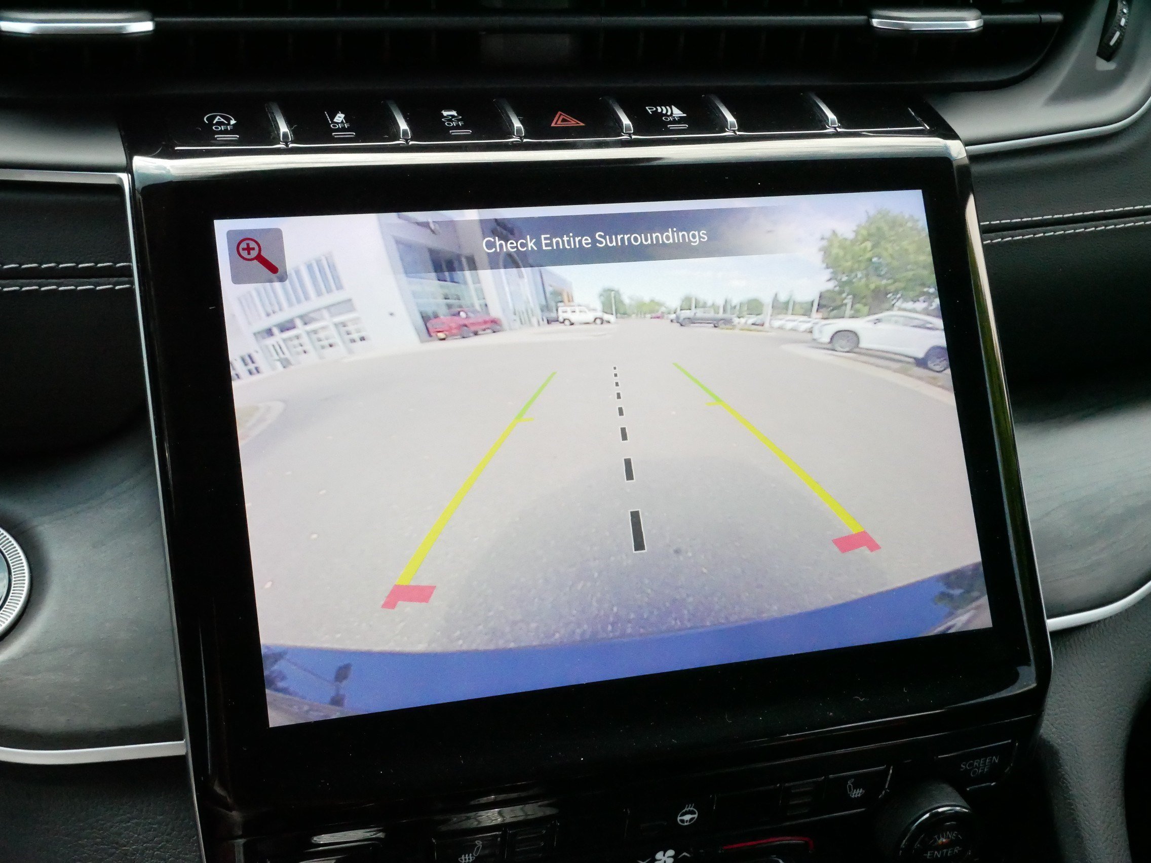 Used 2022 Jeep Grand Cherokee L Limited AWD/4WD image 30