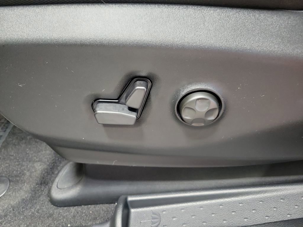 New 2026 Chrysler Pacifica Limited w/ S Appearance Package image 14