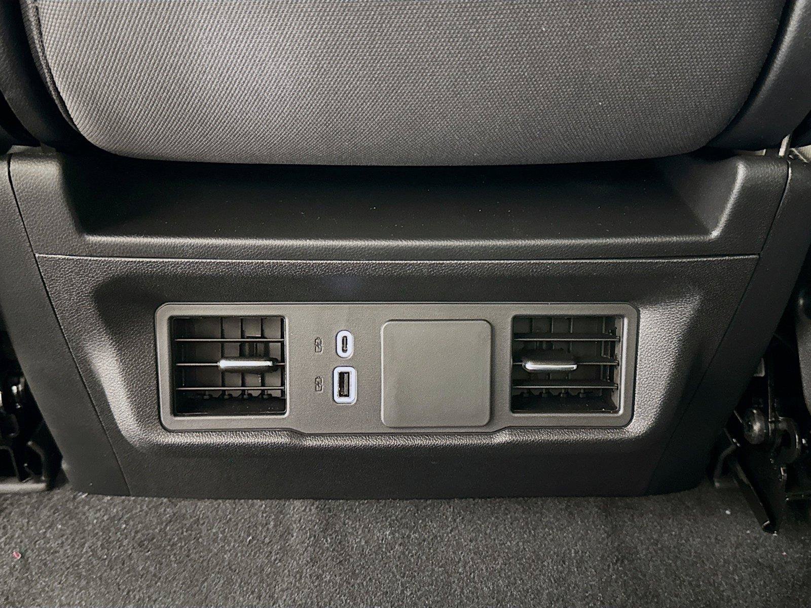 New 2026 Chevrolet Silverado 1500 Custom Trail Boss w/ LPO, Dark Essentials Package AWD/4WD image 14