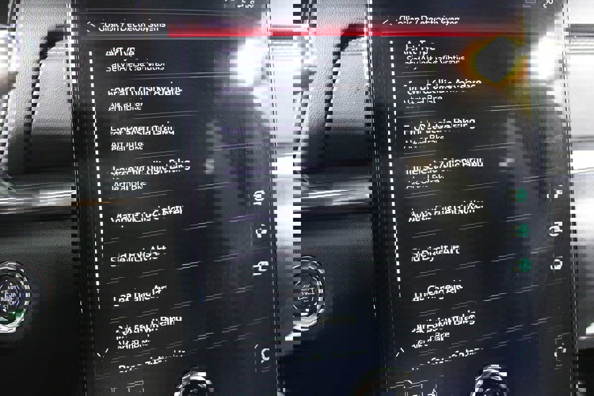 Used 2025 GMC Terrain Elevation image 19