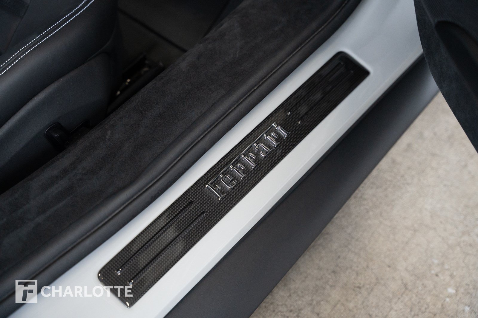 Used 2024 Ferrari 296 GTB RWD image 29