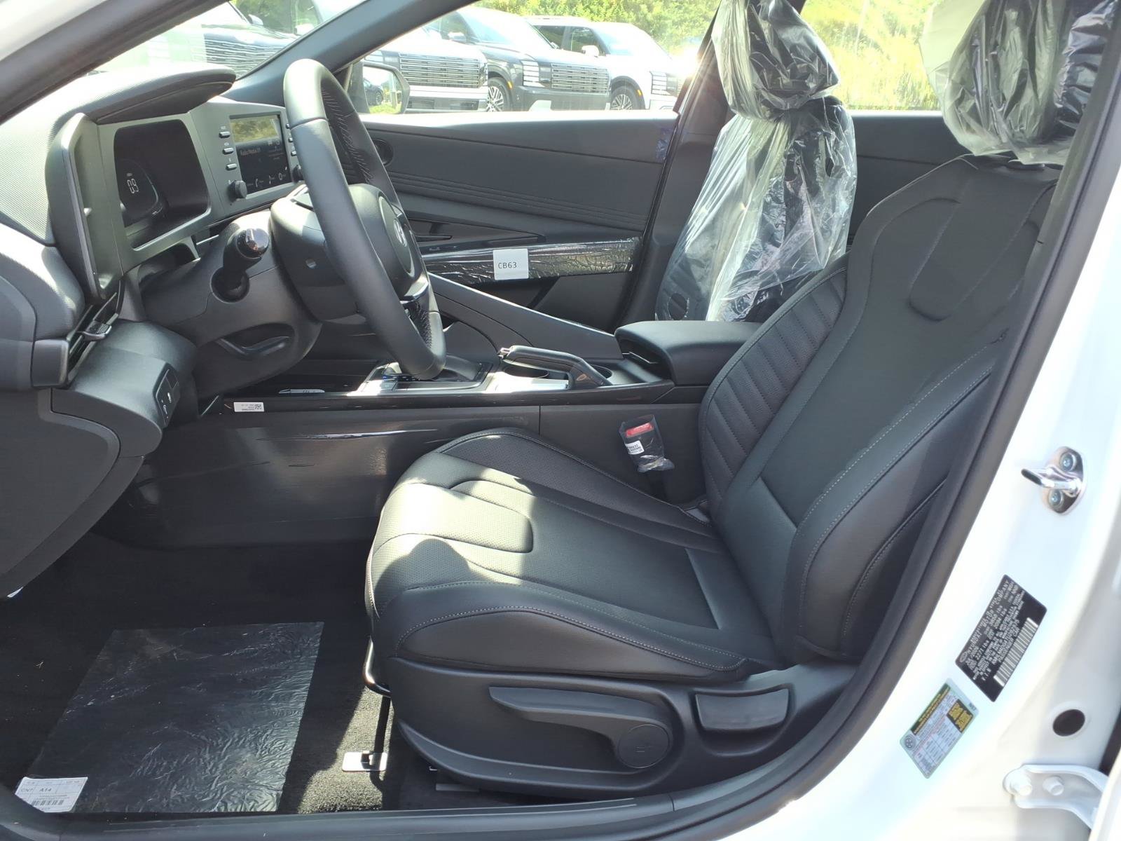 New 2026 Hyundai Elantra SEL Sport FWD image 6