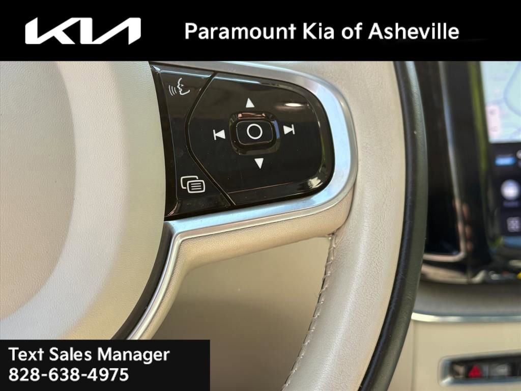 Used 2022 Volvo XC60 B5 Inscription AWD/4WD image 13