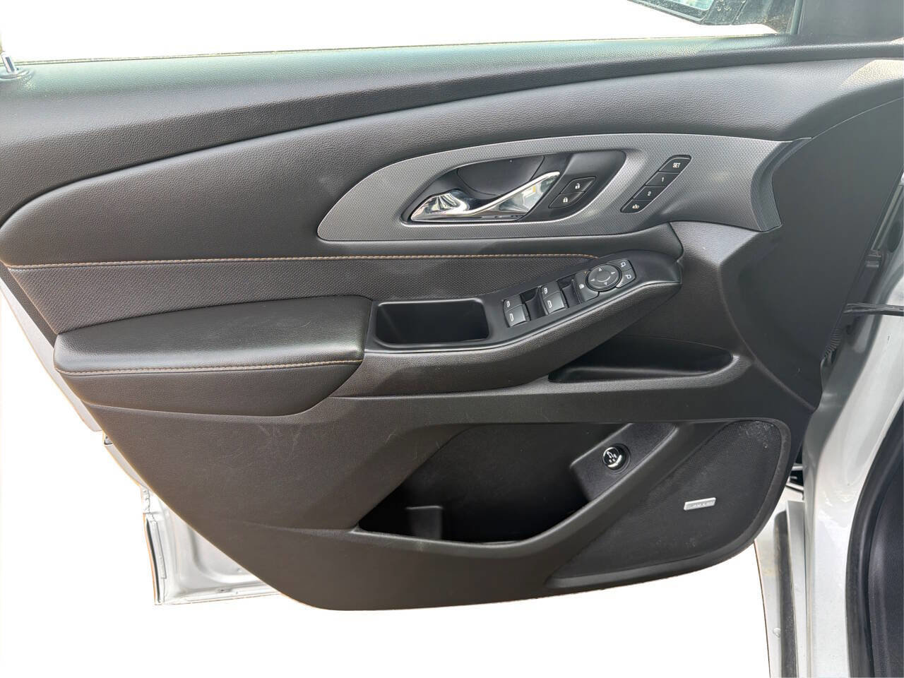 Used 2021 Chevrolet Traverse Premier AWD/4WD image 18