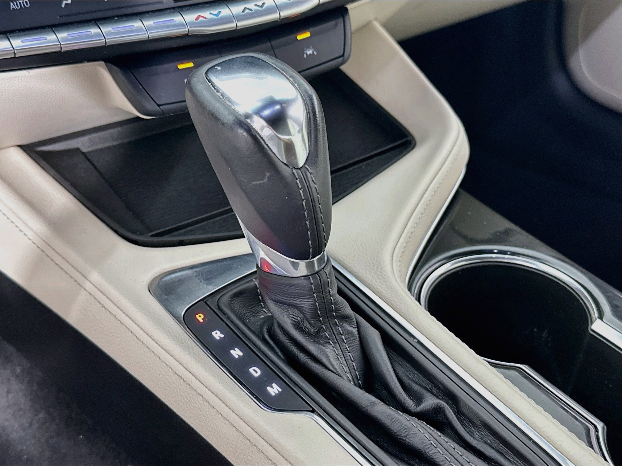Used 2023 Cadillac CT4 Luxury RWD image 16
