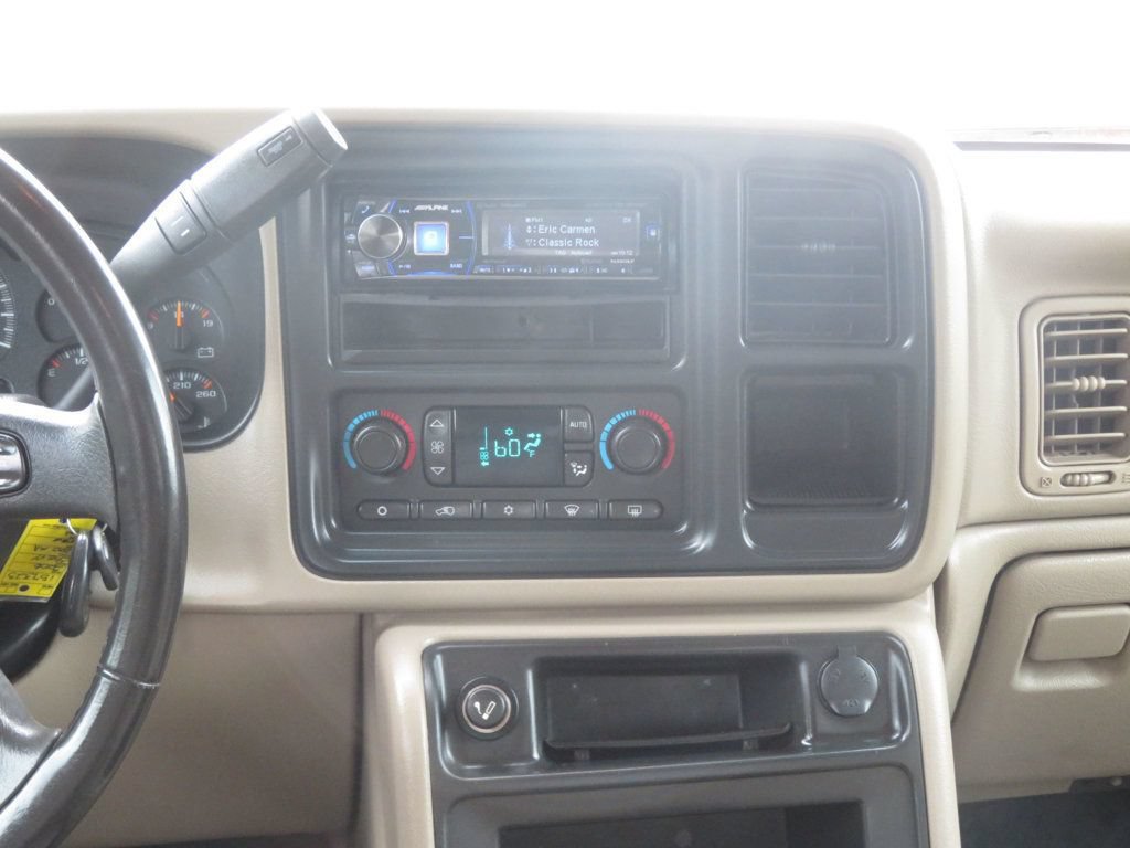 Used 2006 Chevrolet Silverado 2500 LT w/ Heavy-Duty Power Package AWD/4WD image 37