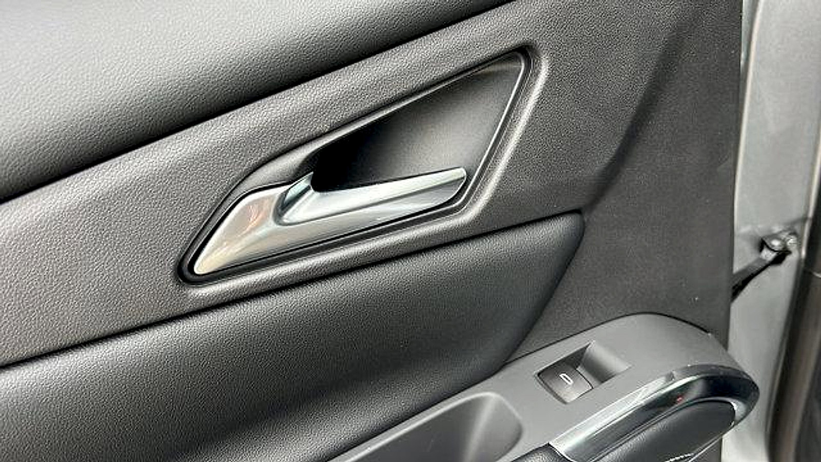 New 2026 Chevrolet Traverse LT w/ Driver Confidence Package image 12