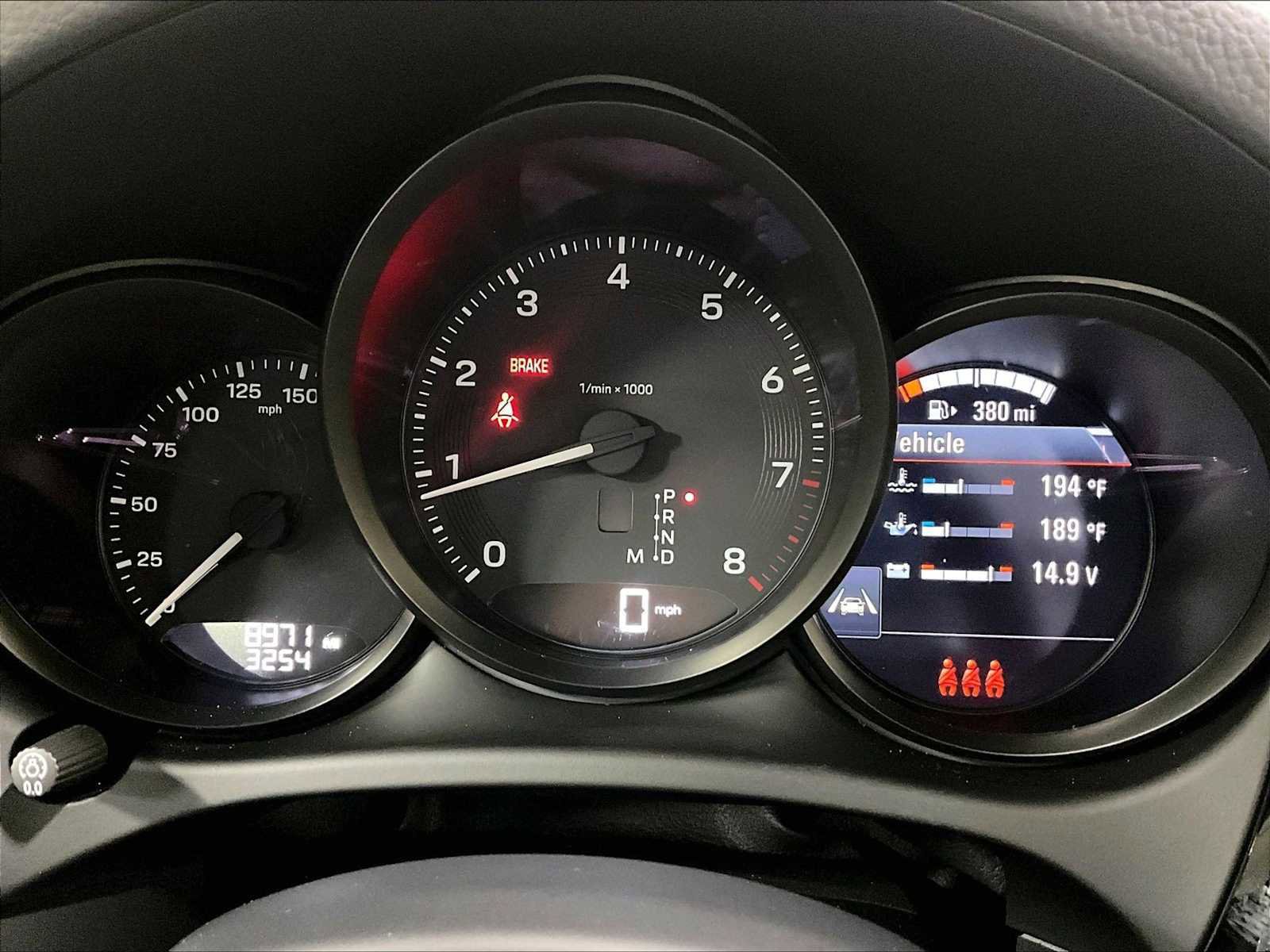 Used 2025 Porsche Macan image 24