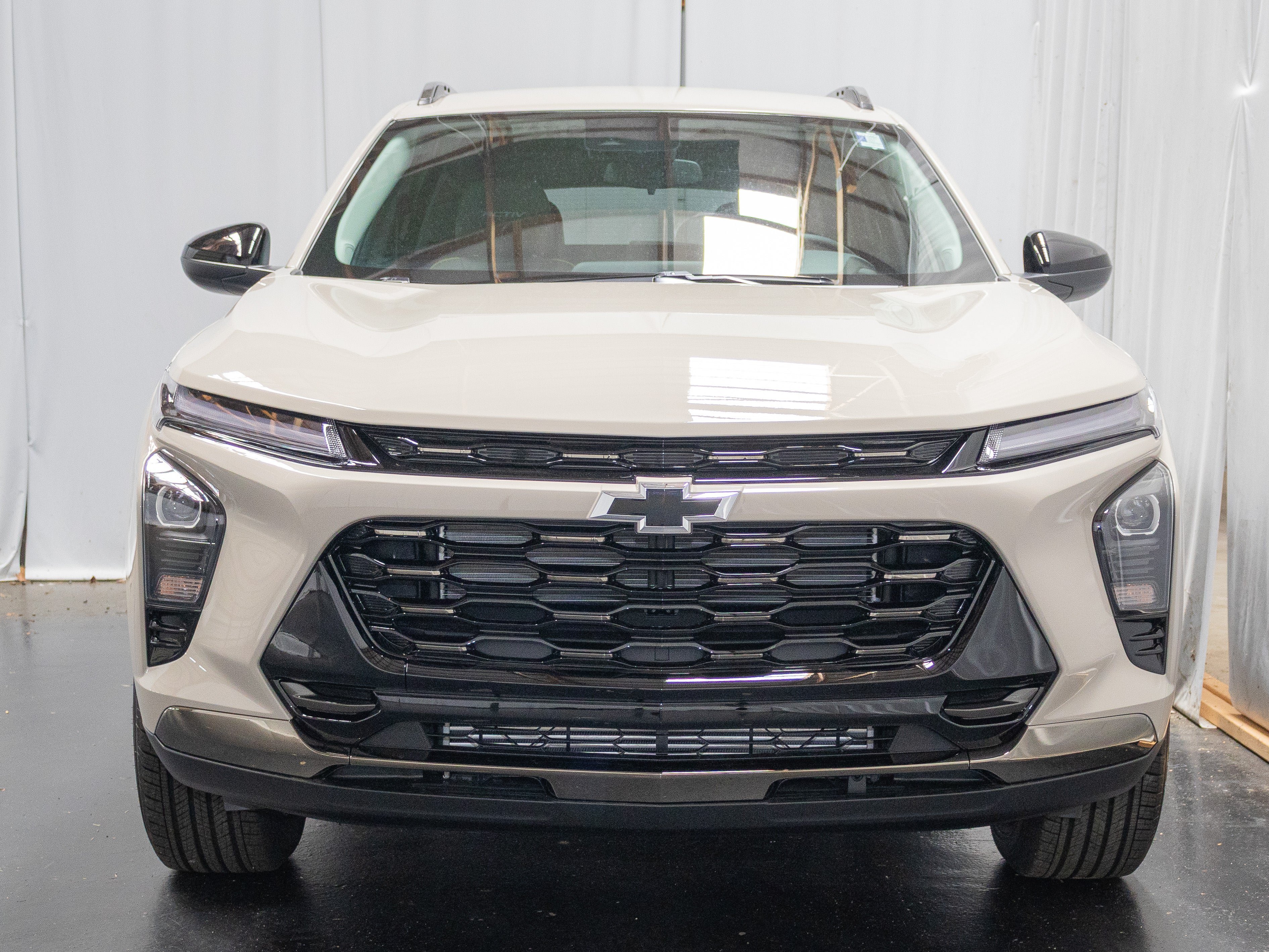 New 2026 Chevrolet Trax ACTIV w/ Driver Confidence Package FWD image 2