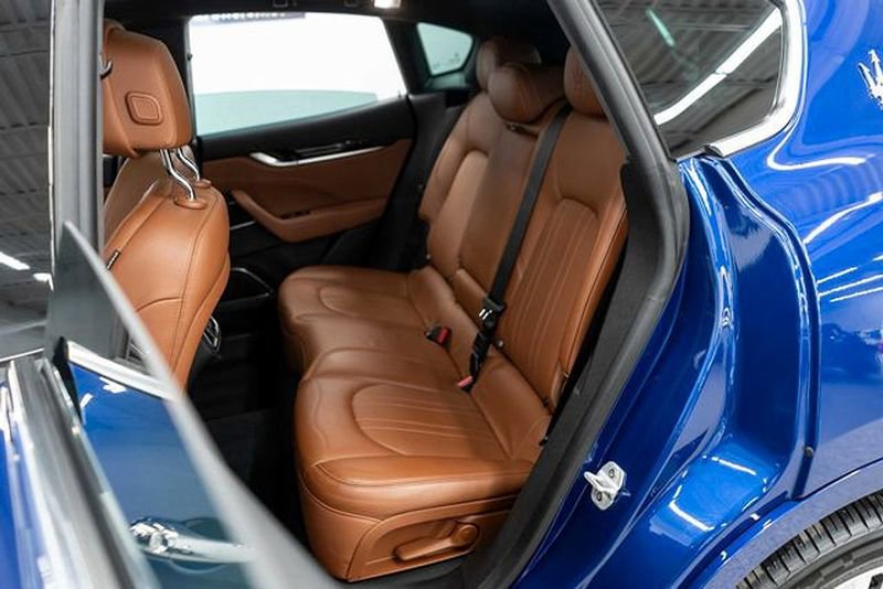 Used 2022 Maserati Levante GT image 25