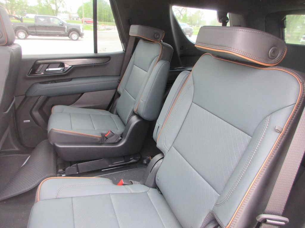 New 2026 GMC Yukon AT4 AWD/4WD image 12