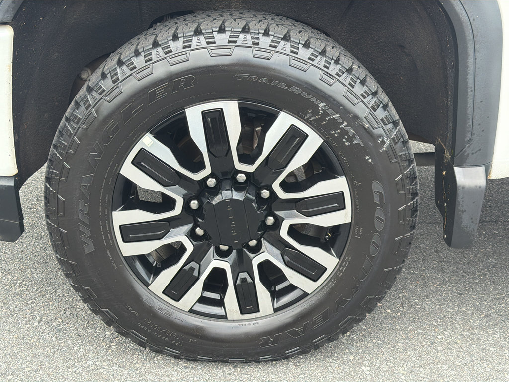 Used 2020 GMC Sierra 3500 Denali w/ Denali Ultimate Package AWD/4WD image 35
