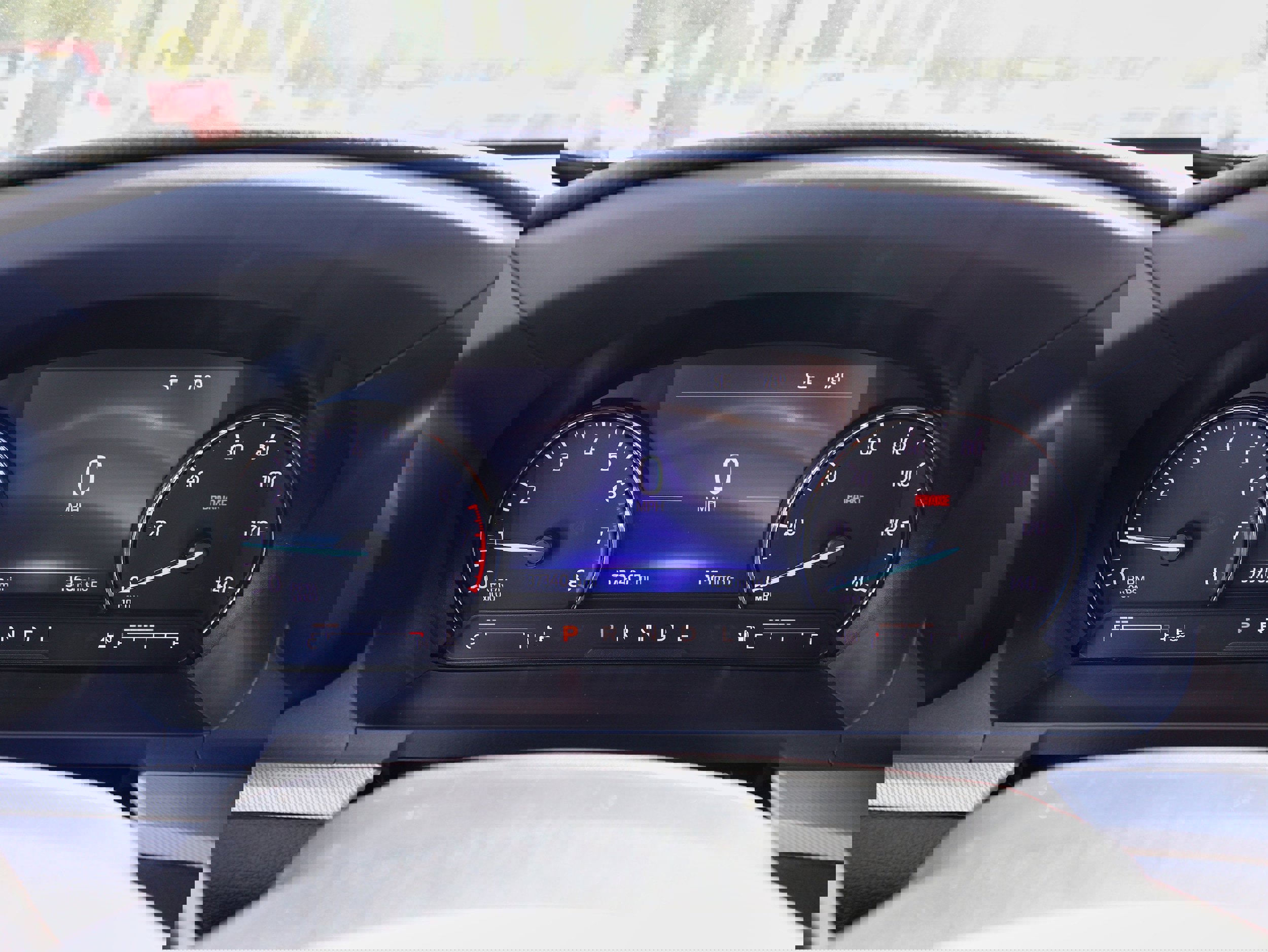 Used 2022 Ford Explorer XLT w/ Equipment Group 202A image 22