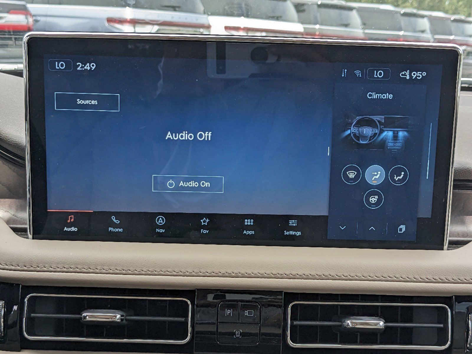 Certified 2023 Lincoln Nautilus Reserve w/ Equipment Group 202A image 20