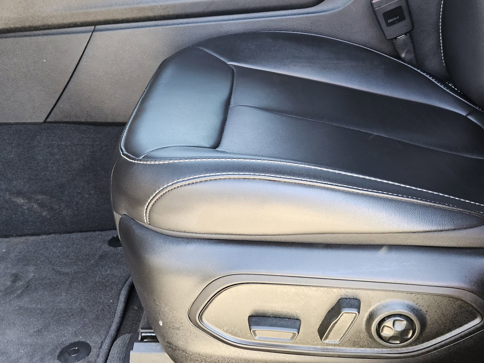 New 2025 Jeep Grand Cherokee Limited image 23