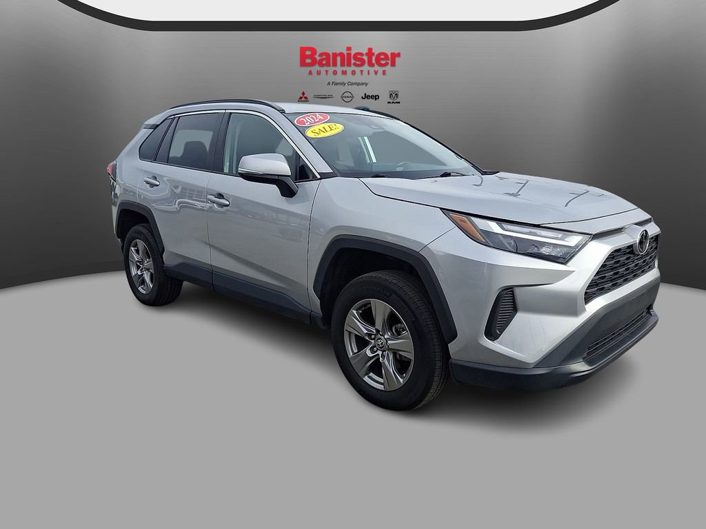 Used 2024 Toyota RAV4 XLE image 3
