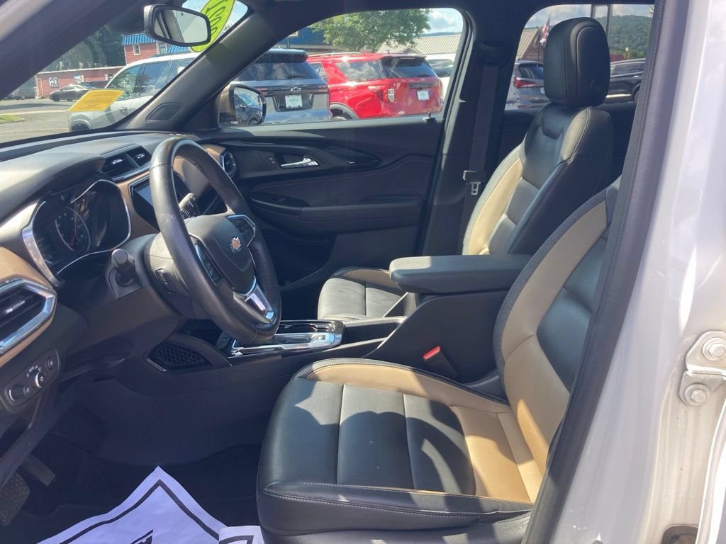 Used 2021 Chevrolet TrailBlazer ACTIV w/ Sun and Liftgate Package AWD/4WD image 3