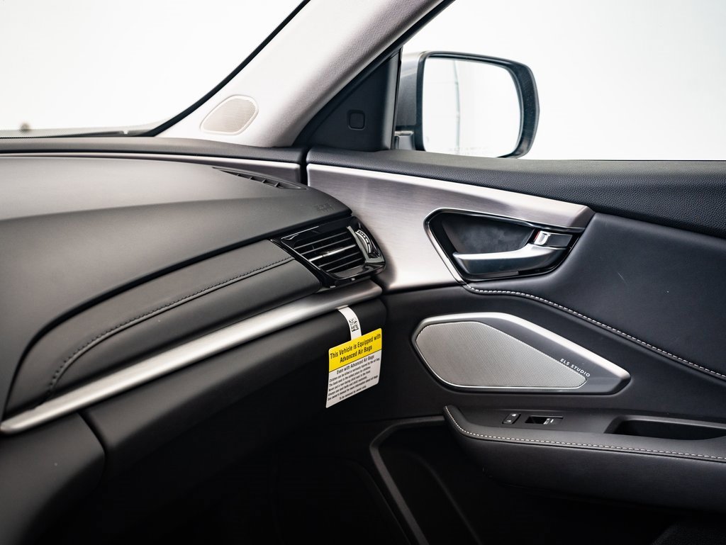 Certified 2025 Acura RDX w/ Technology Package image 35