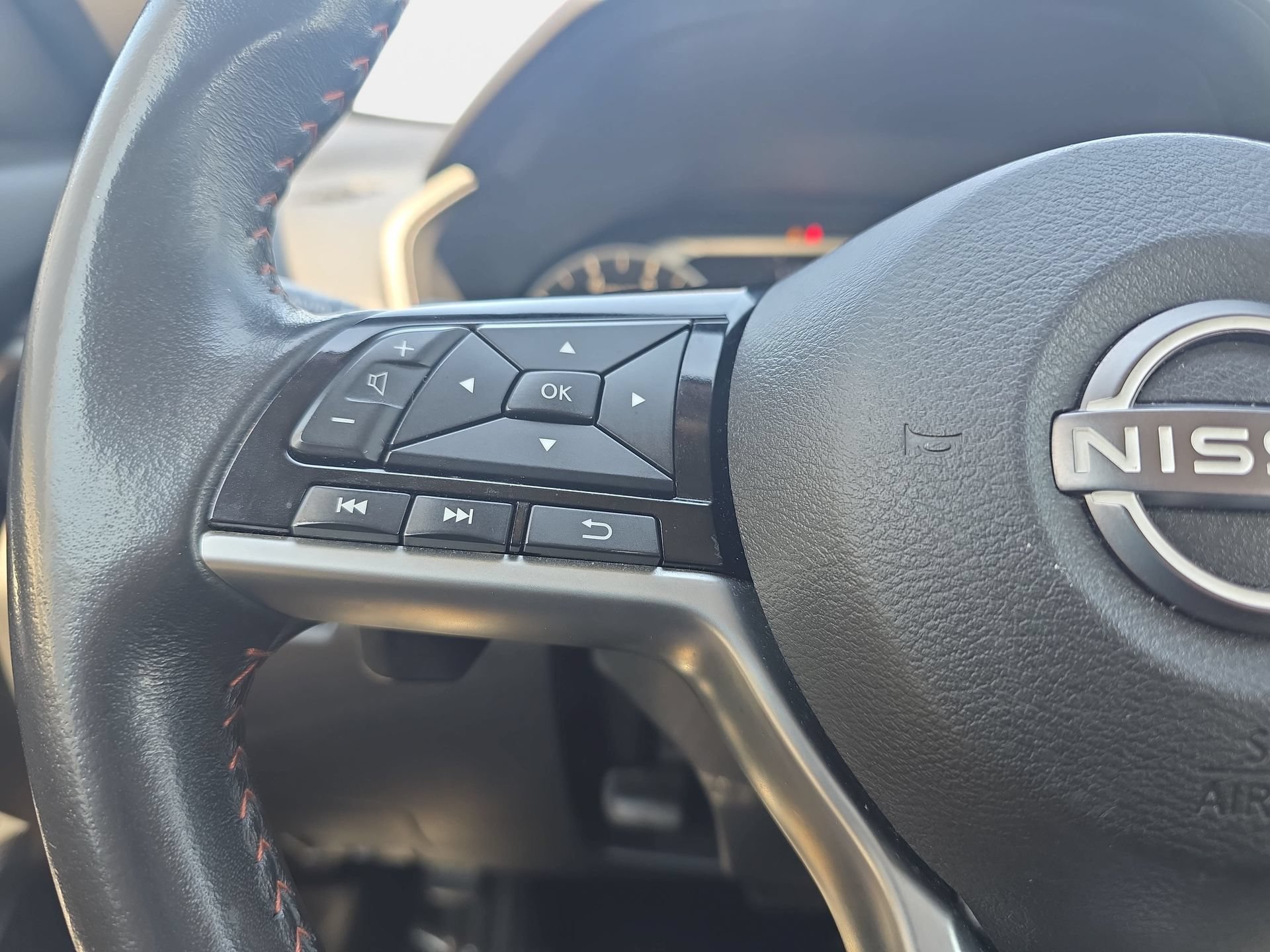 Used 2024 Nissan Altima 2.5 SR FWD image 16