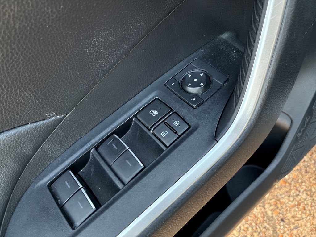 Used 2024 Toyota RAV4 XLE AWD/4WD image 12