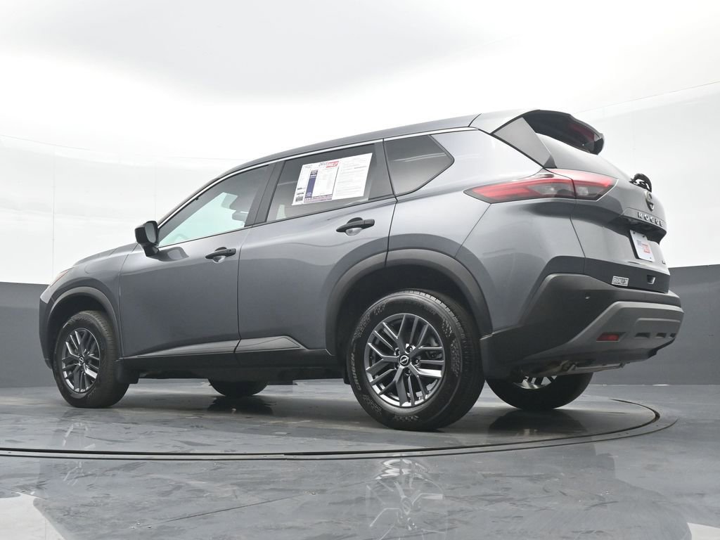 Used 2023 Nissan Rogue S image 28