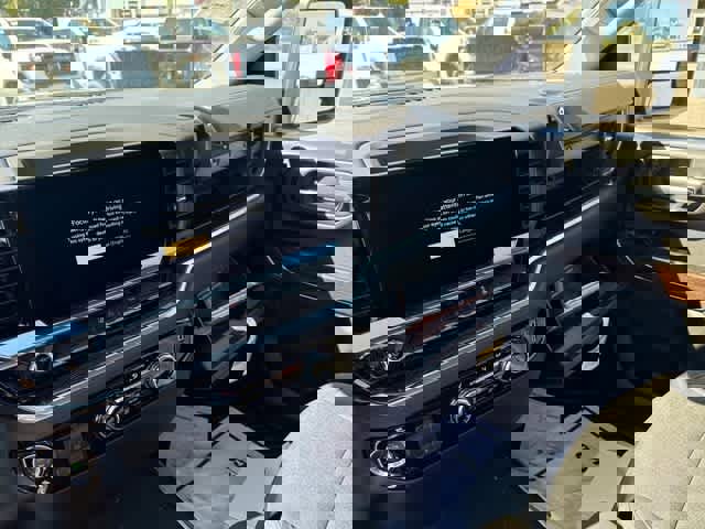 New 2025 GMC Sierra 3500 SLE w/ SLE Convenience Package image 25