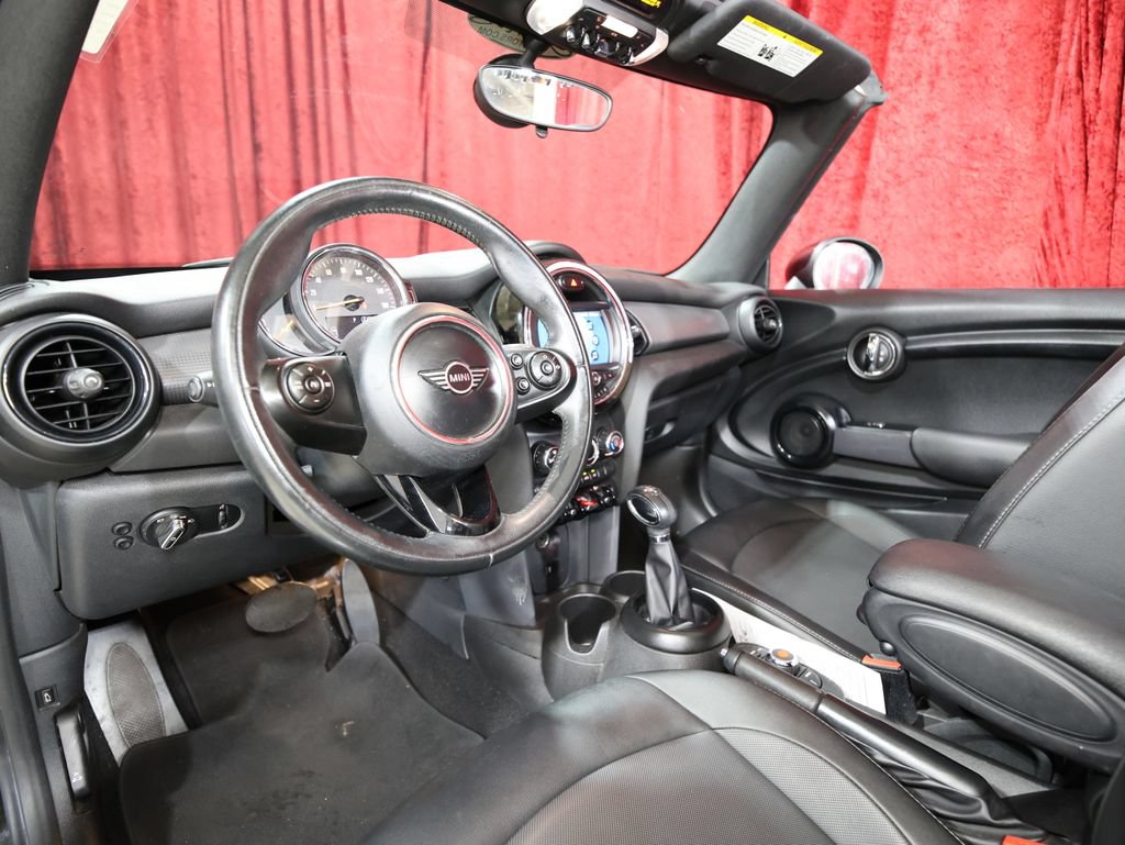 Used 2019 MINI Cooper Convertible w/ Signature Upholstery Package FWD image 13