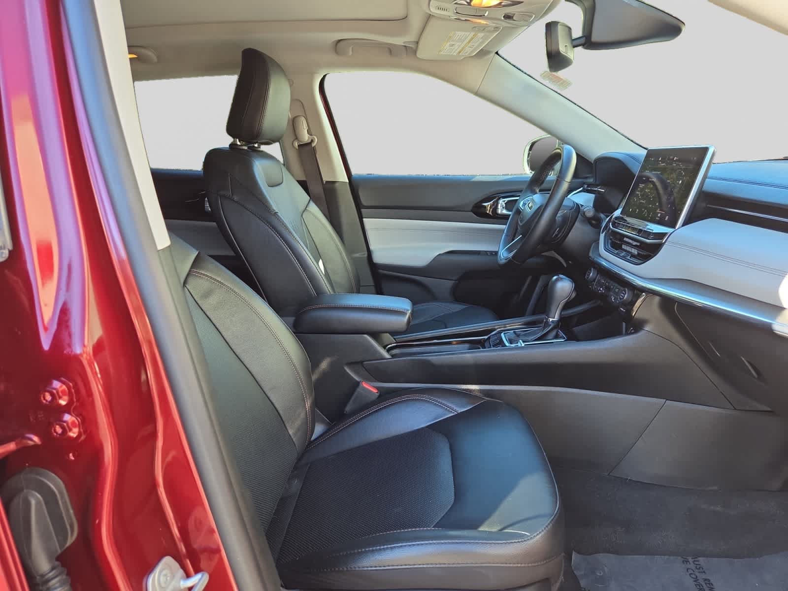 Used 2022 Jeep Compass Limited w/ Sun and Sound Group AWD/4WD image 20
