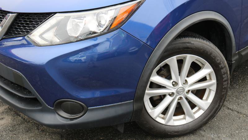 Used 2018 Nissan Rogue Sport S w/ S Appearance Package image 4