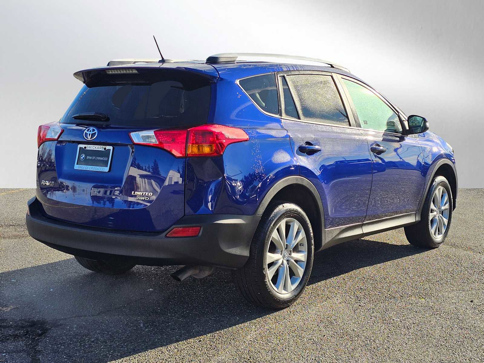 Used 2015 Toyota RAV4 Limited image 3