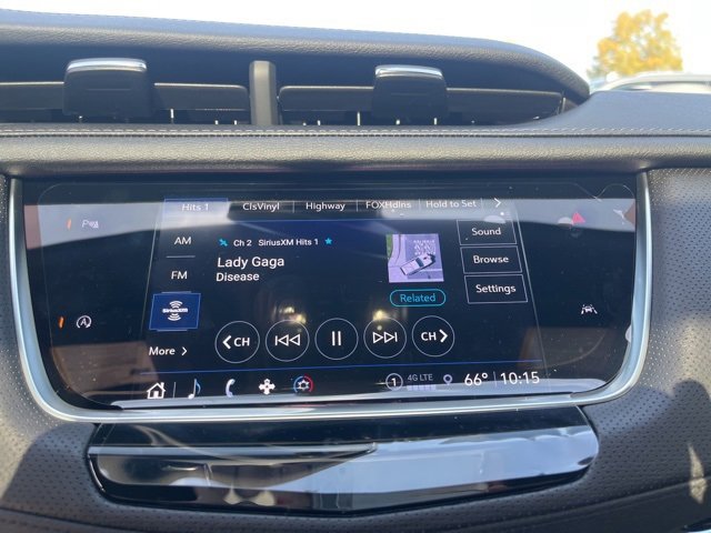 New 2025 Cadillac XT6 Luxury image 27