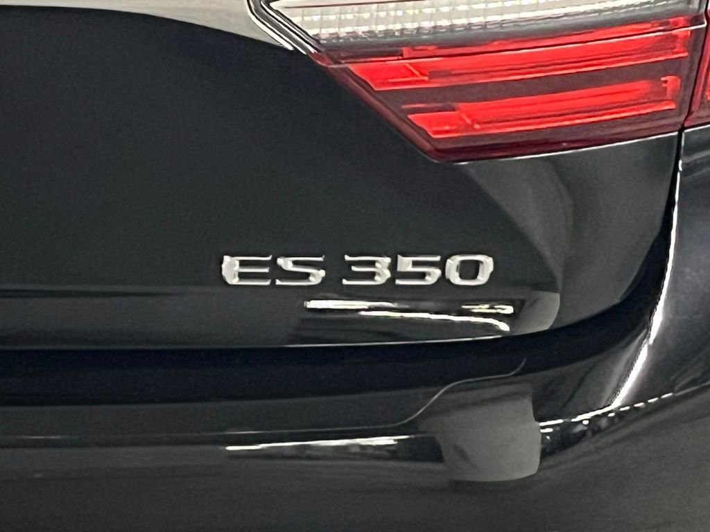Used 2018 Lexus ES 350 w/ Luxury Package w/Wood Trim image 34