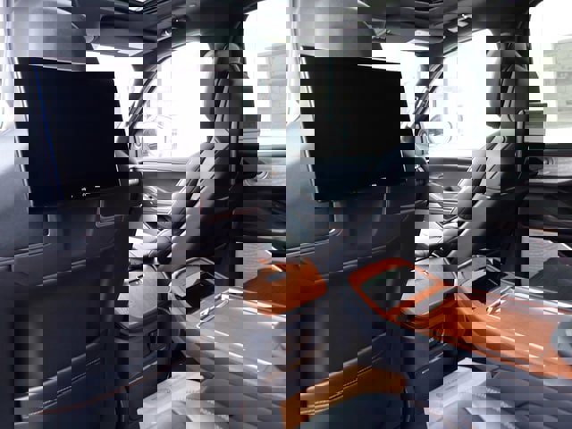 New 2025 Lincoln Navigator Black Label image 25