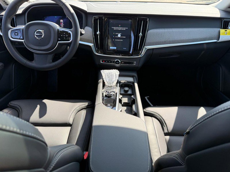 New 2025 Volvo V90 B6 Cross Country Ultra w/ Protection Package Premier image 6