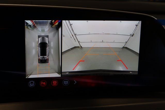 New 2026 Cadillac Lyriq V AWD/4WD image 22