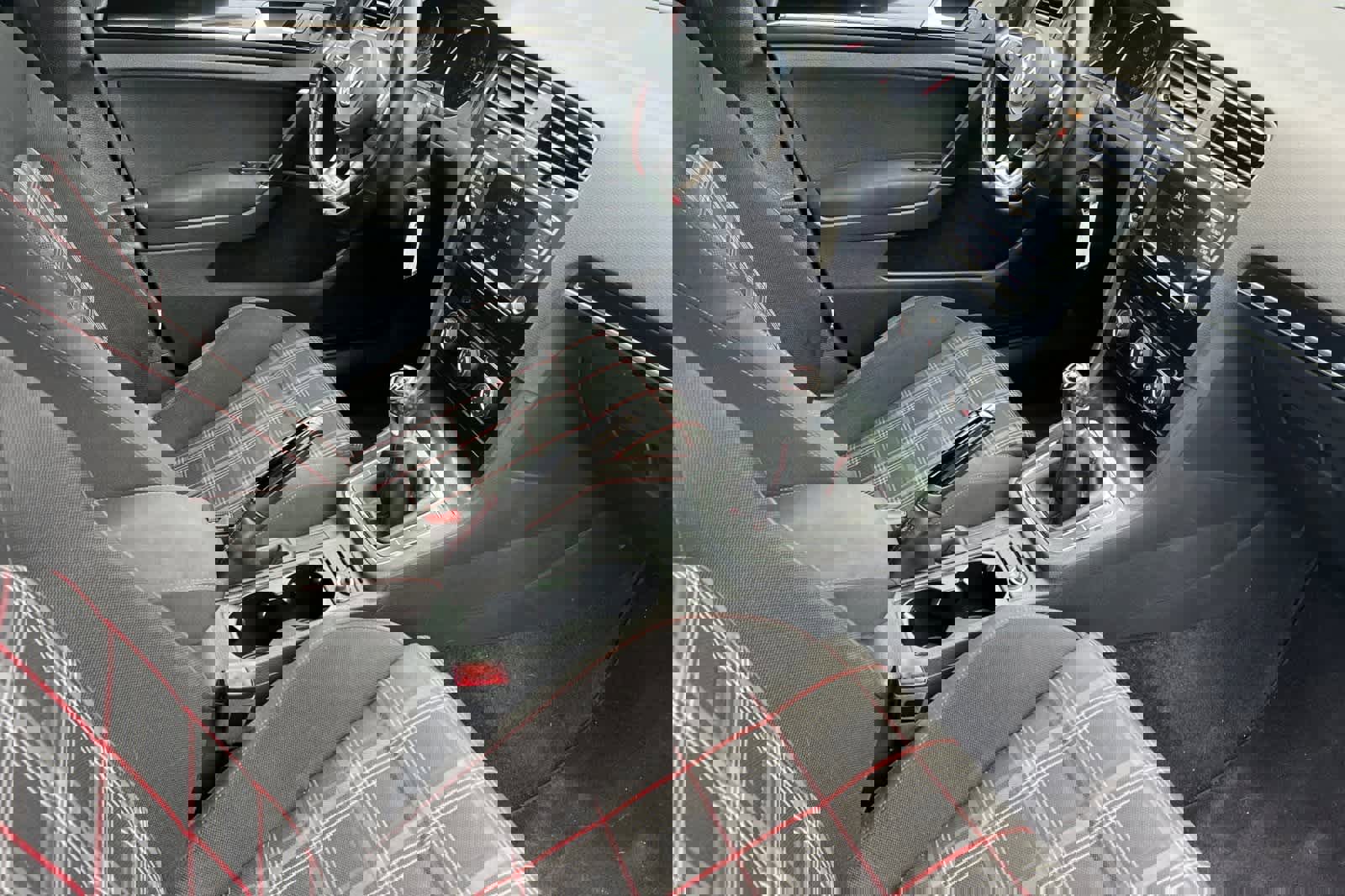 Used 2017 Volkswagen GTI S image 17