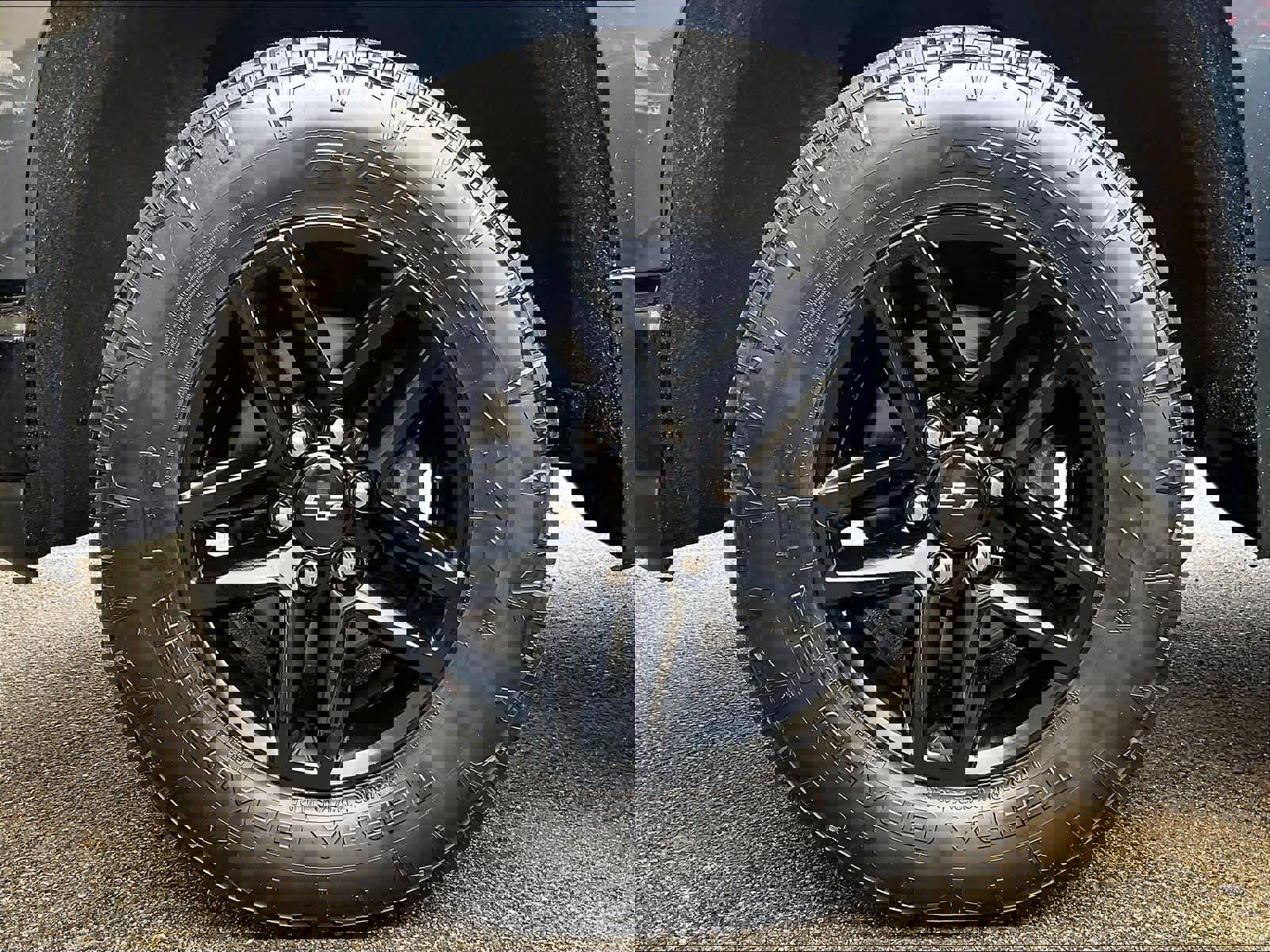 Used 2021 Chevrolet Silverado 1500 LT Trail Boss w/ Convenience Package II AWD/4WD image 7