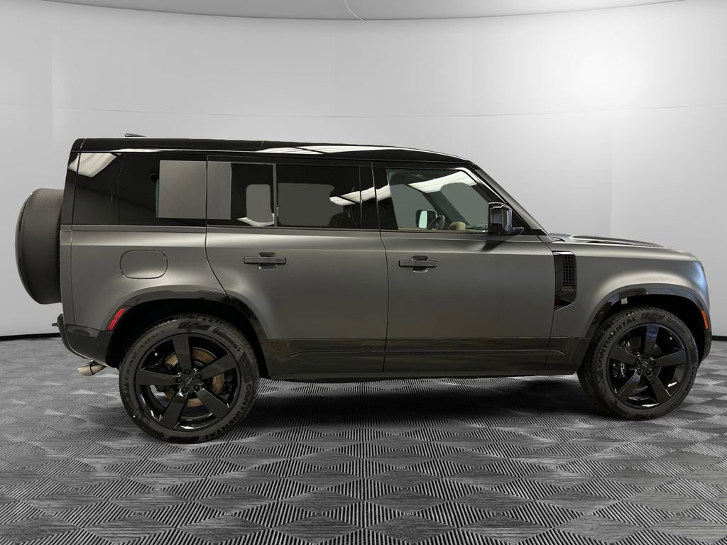 New 2026 Land Rover Defender 110 V8 AWD/4WD image 6