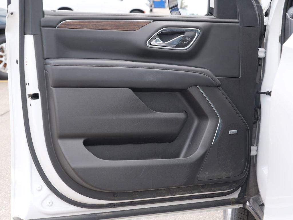 Used 2021 Chevrolet Tahoe High Country AWD/4WD image 14
