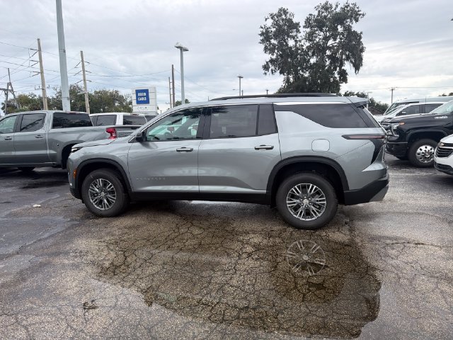 New 2027 Chevrolet Traverse LT w/ Driver Confidence Package FWD image 5