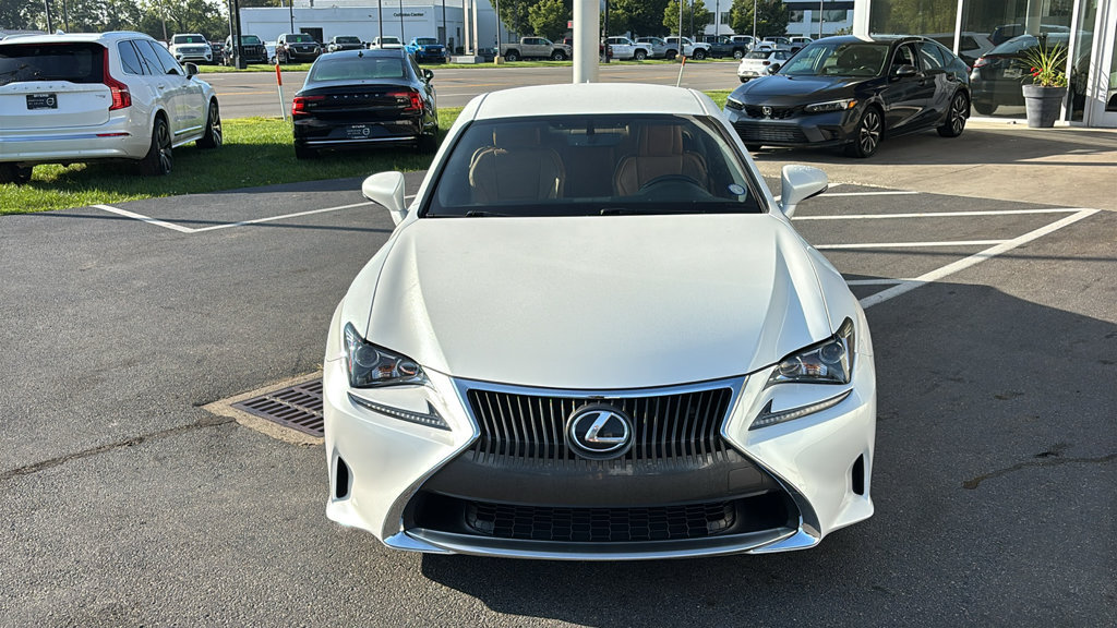 Used 2016 Lexus RC 200t w/ Premium Package RWD image 4